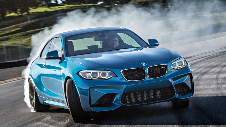 BMW M2 Burning Rubber